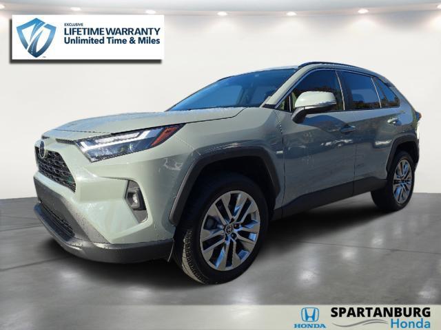 2022 toyota rav4 xle