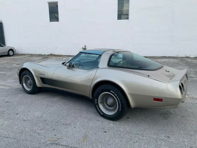 1982 corvette collectors ed. 35k orig miles, no reserve