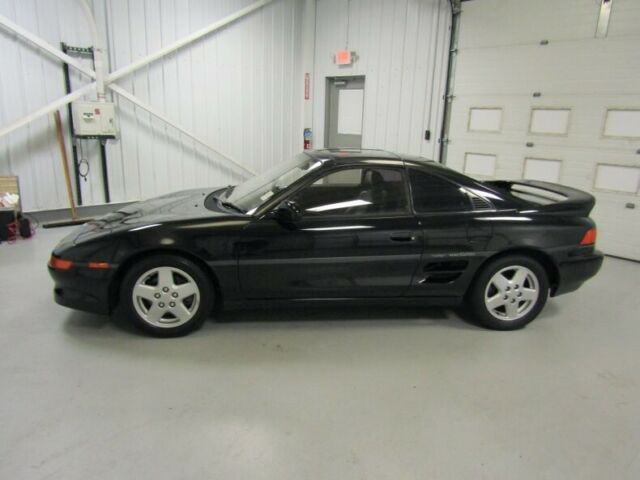 1992 toyota mr2 gt