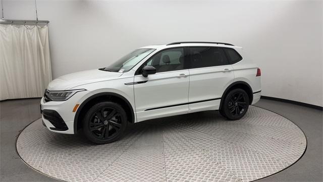 2024 volkswagen tiguan 2.0t se r-line black