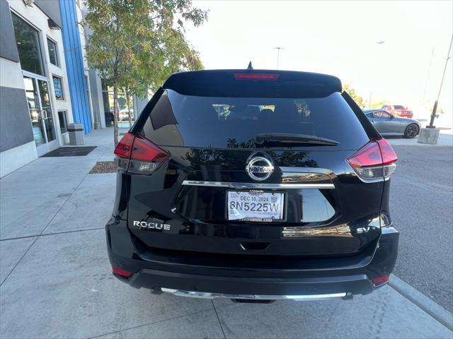 2020 nissan rogue sv