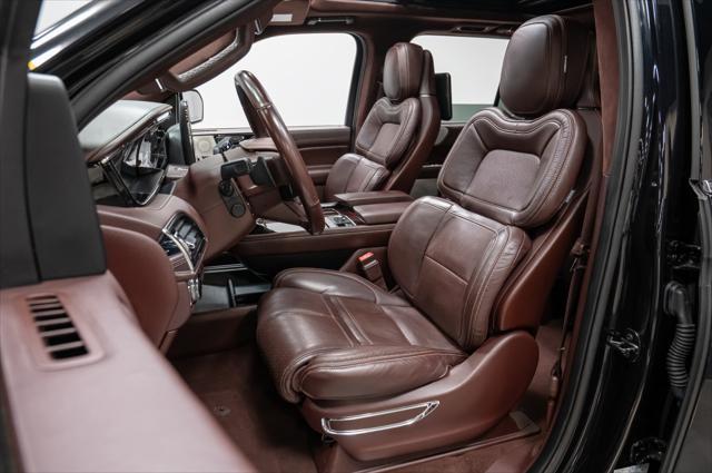 2020 lincoln navigator black label