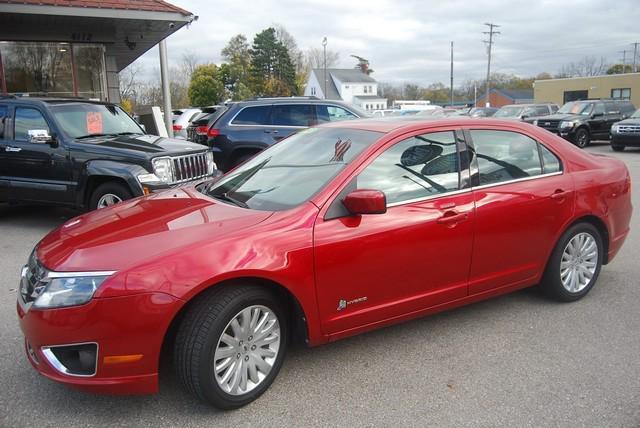 2012 ford fusion hybrid base