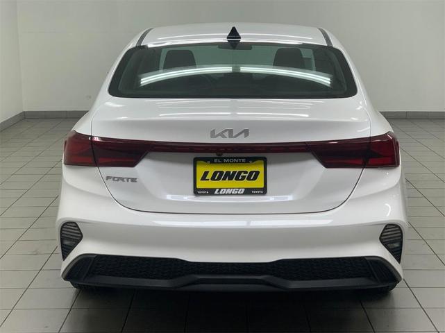 2024 kia forte lxs