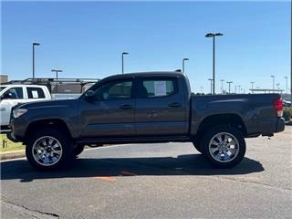 2017 Toyota Tacoma sr