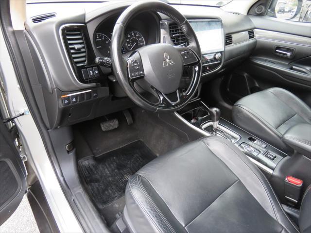 2020 mitsubishi outlander es