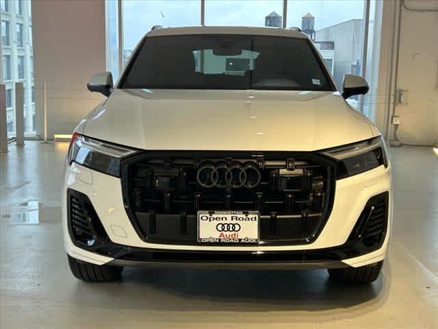 2025 audi q7 45 premium plus
