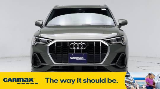2022 Audi Q3