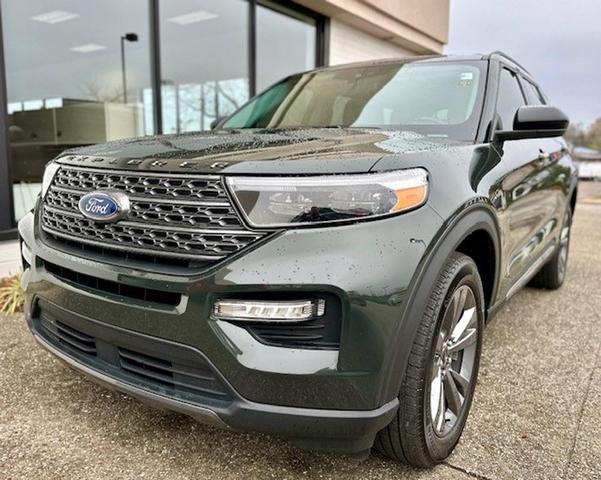 2022 ford explorer xlt