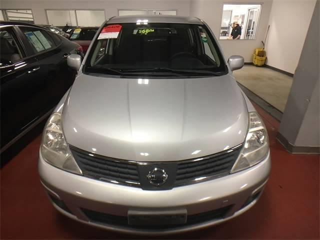 2007 nissan versa 1.8 s 1.8 s 4dr hatchback (1.8l i4 6m for sale in milford, connecticut