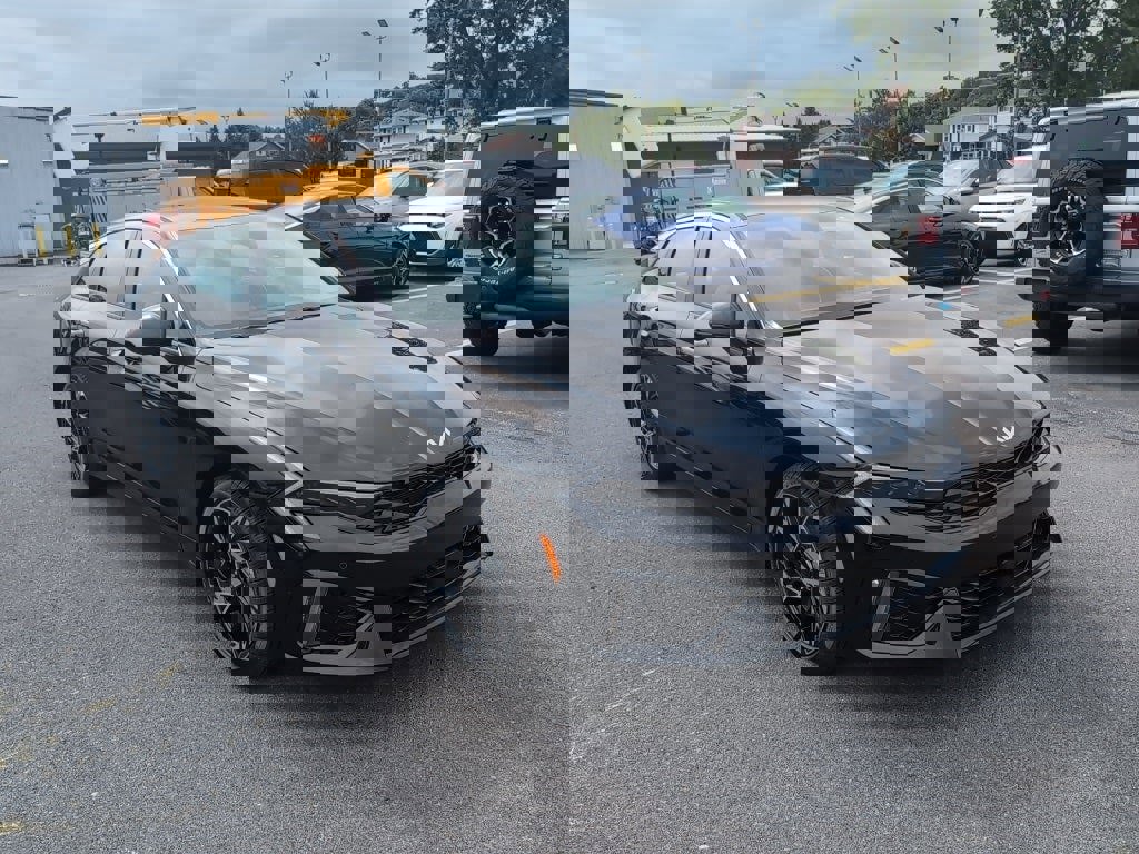 new 2025 kia k5 gt-line fwd