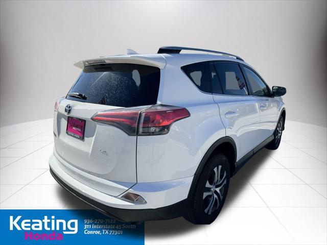 2017 toyota rav4 le
