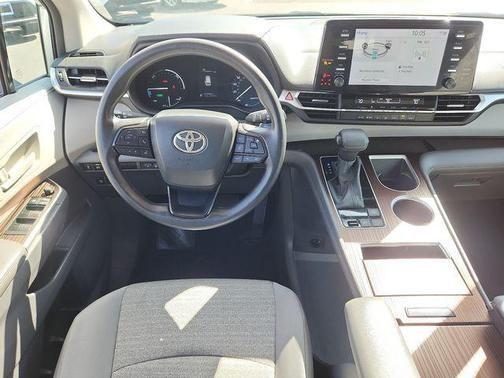 2023 toyota sienna
