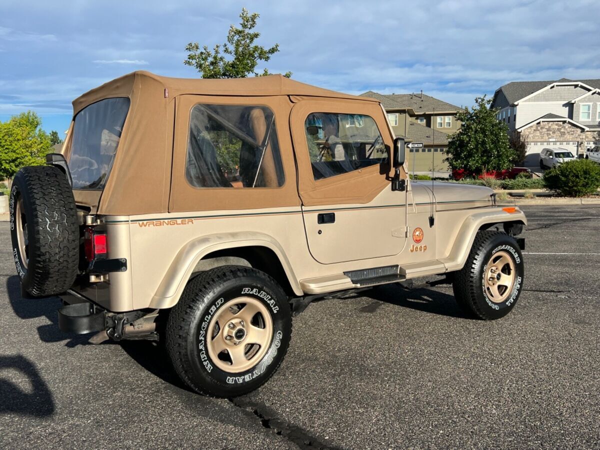 1994 jeep wrangler sahara with 4.0 and 5 speed rot free jeep only 110k miles