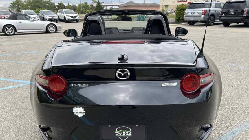 2016 mazda mx-5 miata club
