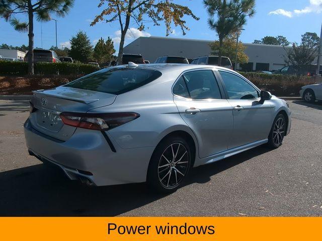 2024 toyota camry se