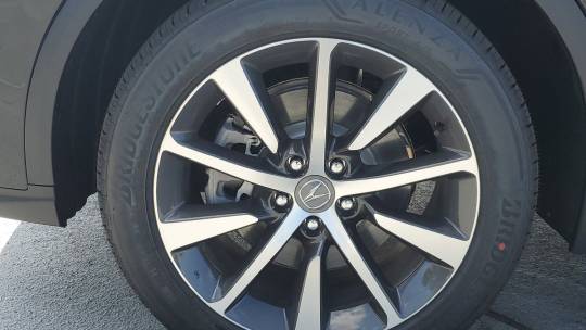 2025 Acura MDX technology package