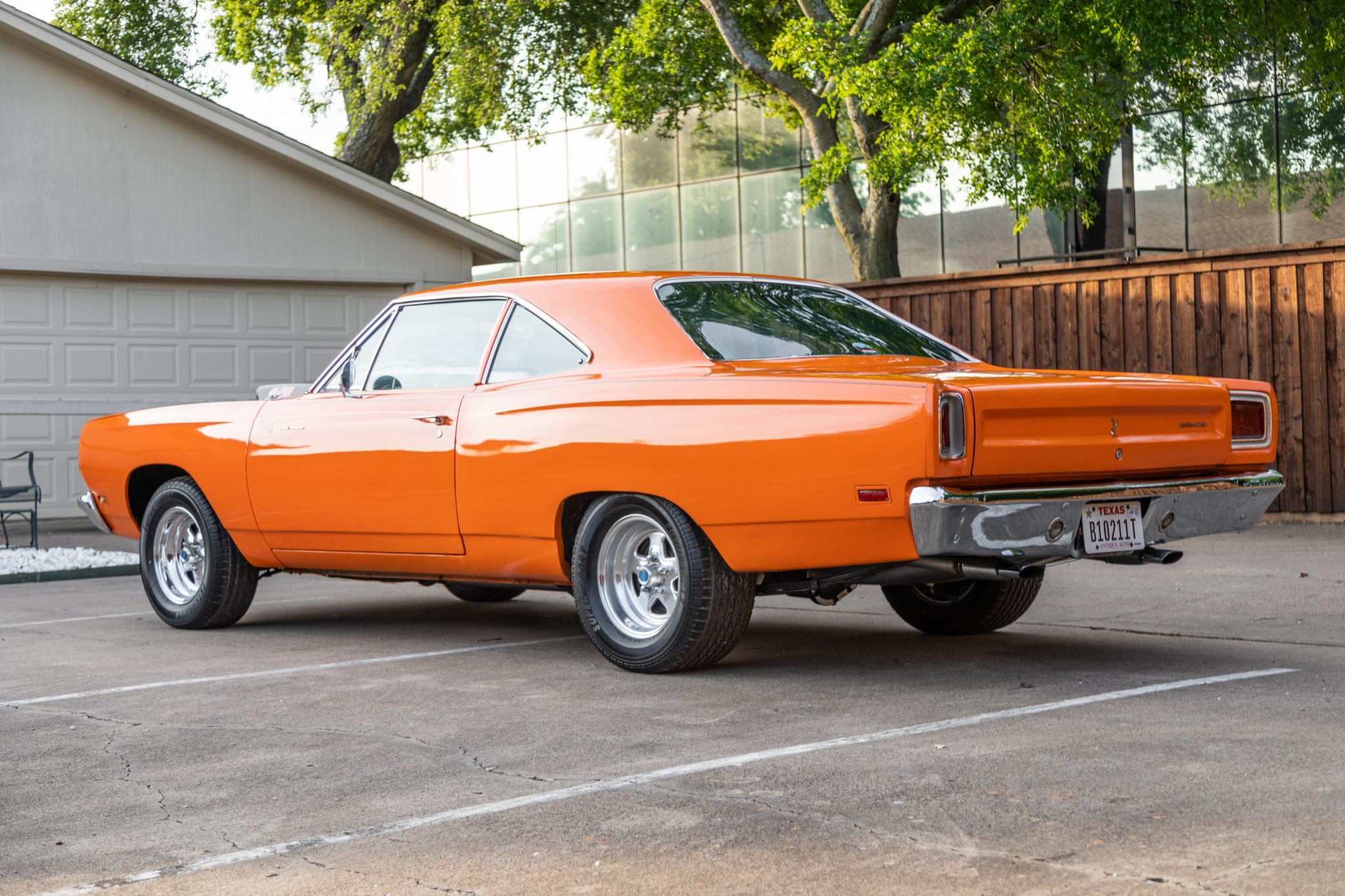 1969.5 plymouth road runner 440+6 4-speed