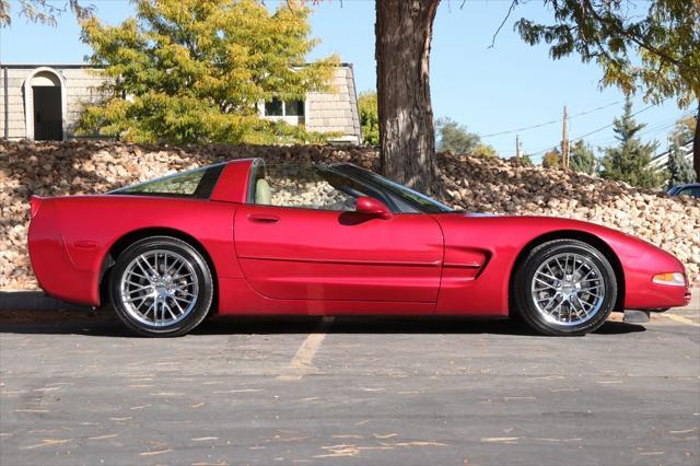 2004 chevrolet corvette base