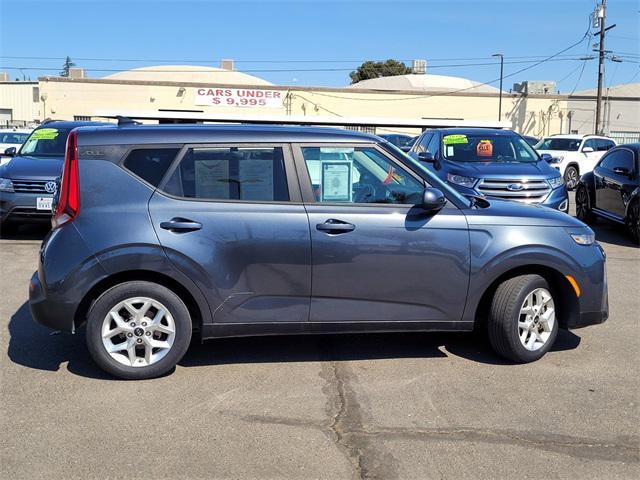 2021 kia soul s