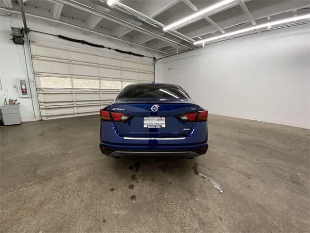 2022 nissan altima sr intelligent awd