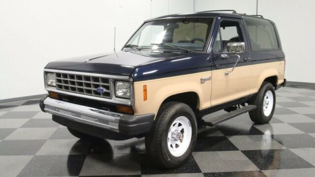 classic vintage chrome fomoco bronco xlt 2.9 liter v6 5 speed manual transmissio