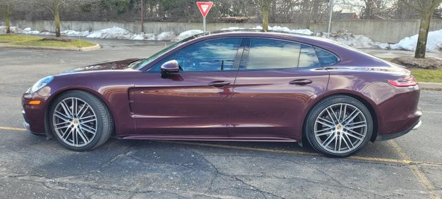2018 porsche panamera base