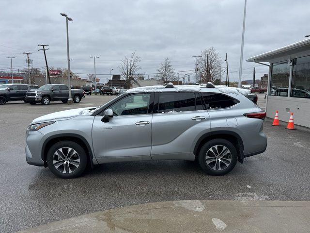 2020 toyota highlander hybrid xle