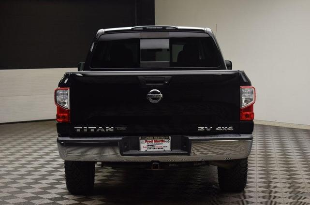 2018 nissan titan sv