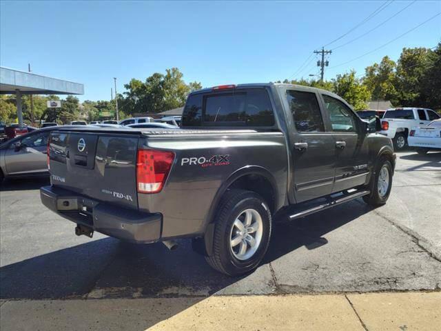 2010 nissan titan pro-4x