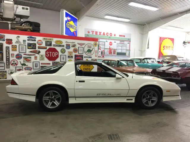 1987 chevrolet camaro iroc z28 **35k original miles** t-tops**