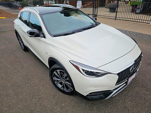 2018 infiniti qx30 essential