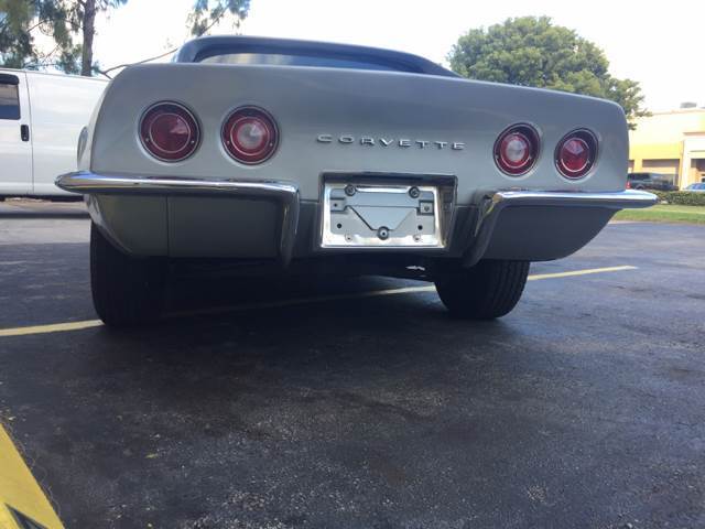 1969 chevrolet corvette 427 stingray manual rwd v8 4.7l gasoline