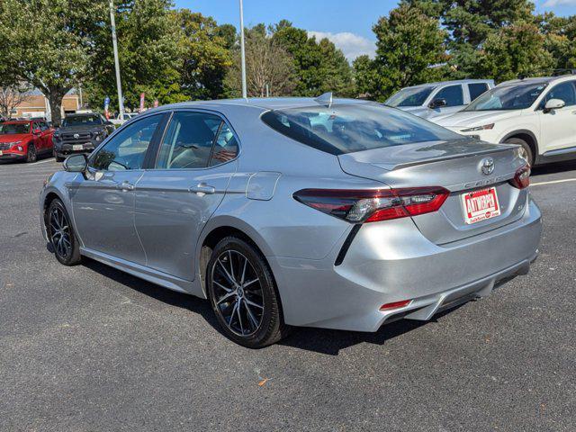 2022 toyota camry se