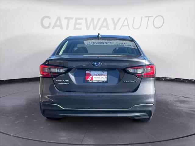 2020 subaru legacy base