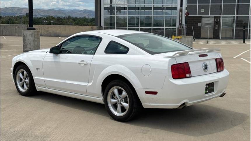 2008 ford mustang