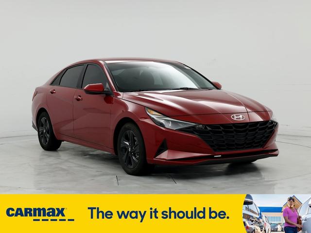 2023 hyundai elantra se