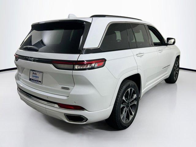 2022 jeep grand cherokee overland