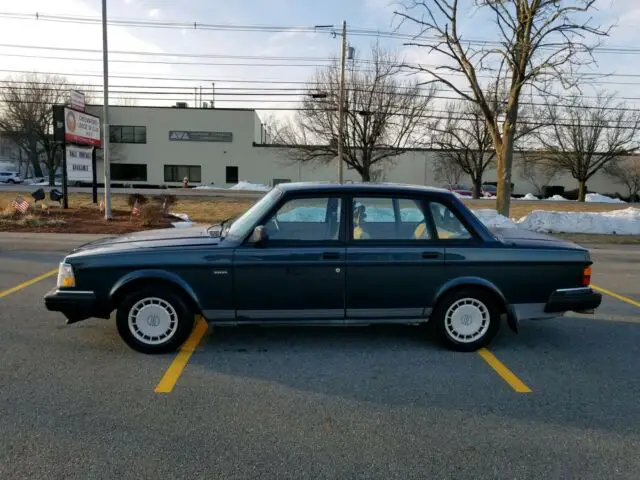 1992 volvo 240 sedan one owner clean carfax new tires runs well no reserve!