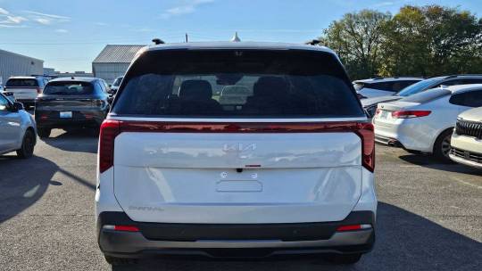 2025 Kia Carnival