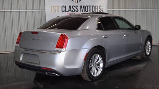 2016 Chrysler 300