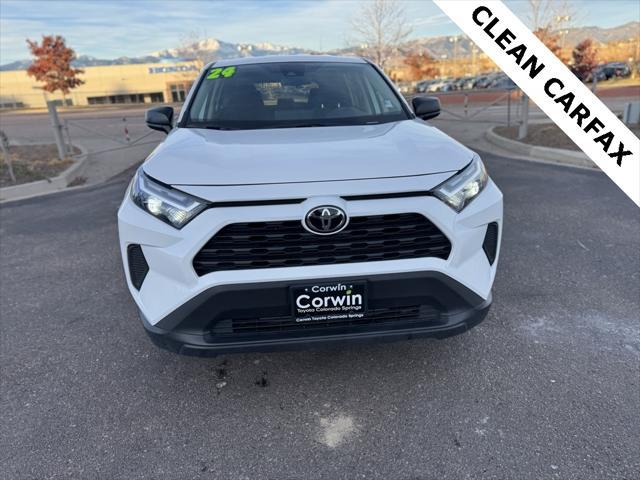 2024 toyota rav4 le