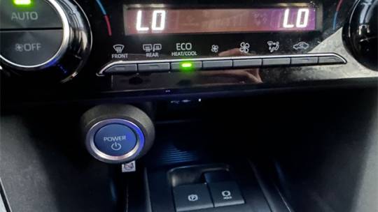 2021 toyota venza le