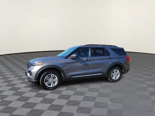 2021 ford explorer xlt
