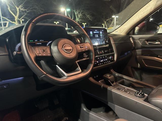 2023 nissan pathfinder platinum 4wd