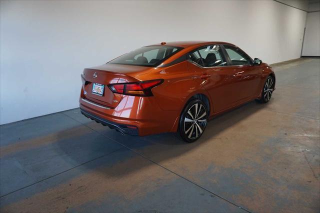 2022 nissan altima 2.5 sr