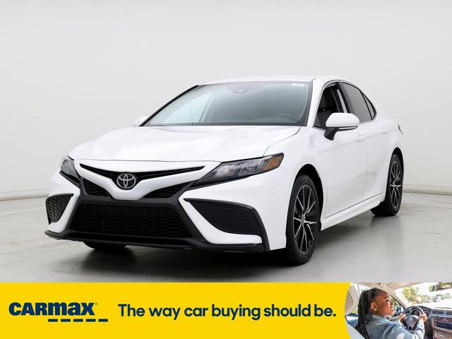 2024 toyota camry se