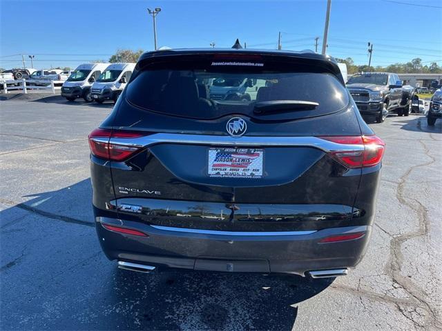 2021 buick enclave essence