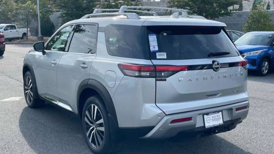 2024 Nissan Pathfinder platinum