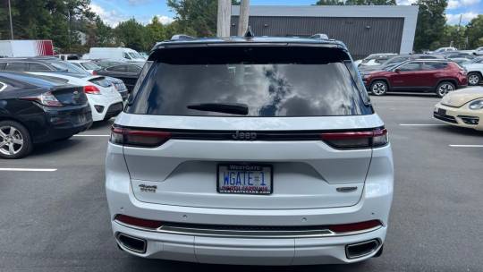 2022 Jeep Grand Cherokee